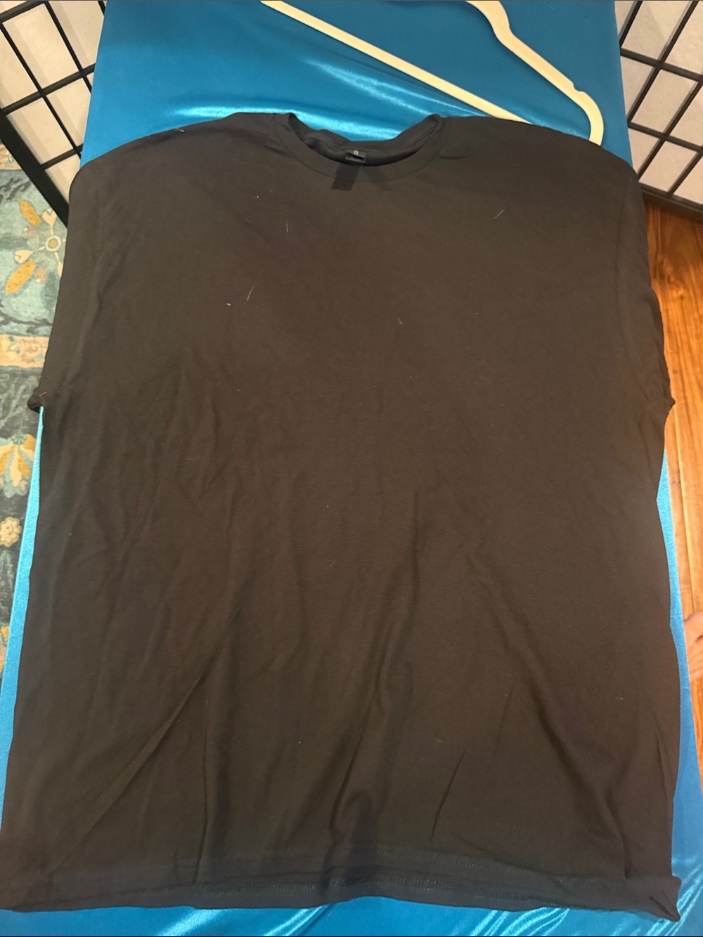 Gildan Black Short Sleeve Crew Neck T-Shirt